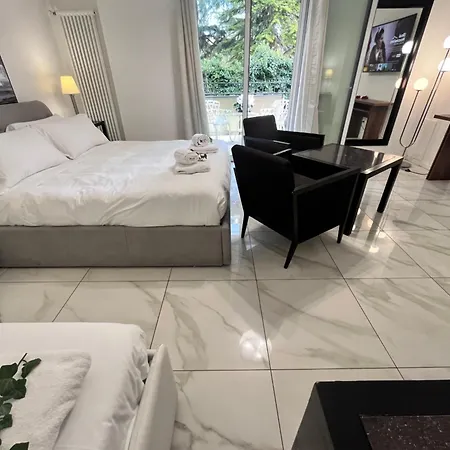 Grand Guest house