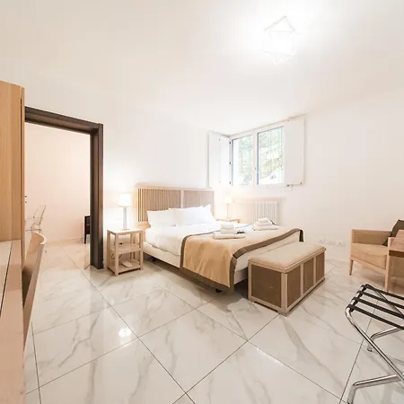 בית הארחה Grand בולוניה